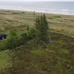 Modern Summer House With A View Of The Dunes Hébergement de vacances Hals
